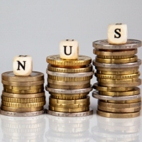 今冬ボーナス増、恩恵は限定的？多い「受給なし」層～“手堅さ”目立つ使い道と、世代別特徴