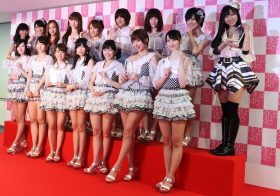 AKBグループは人気が失速し、SMAPが人気を成長し続けられた理由