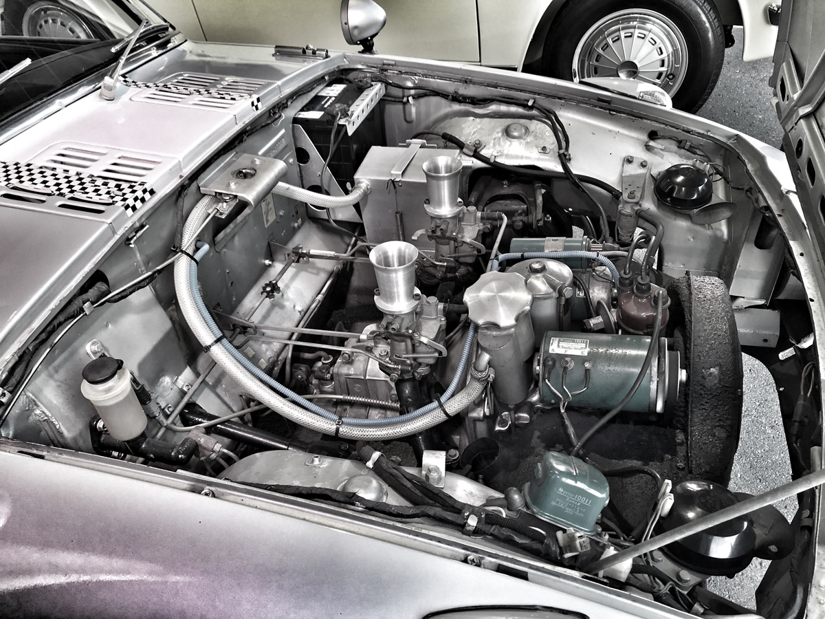 トヨタ 知られざる独自の 水平対向エンジン ヨタハチとハチロクの因縁