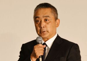 吉本興業内部で岡本社長に辞任要求 会見で虚偽か 脱法的ブラック企業体質を社員が告発