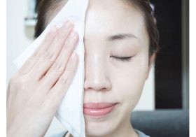 夏、汗によるメイク崩れを招く4つのNG行為と対策！「水パフ」で崩れない肌に！