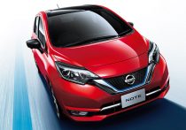 カワサキの正しい唯我独尊…EV化に目もくれず4気筒エンジン“バケモノ的”バイク投入