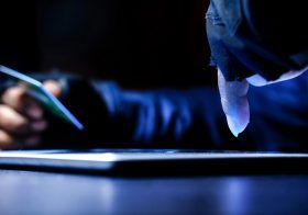 国のキャッシュレス推進で、カード詐欺被害激増…サイトへのカード番号登録保存は危険