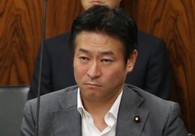 IR汚職で逮捕の秋元司議員、その危険過ぎる金脈と人脈…東レに口利き、返済ねじ込み