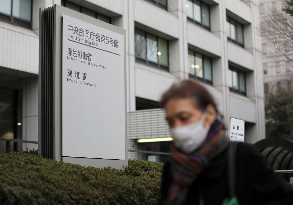 新型コロナ検査、韓国は1日4万件、日本は3千台…検査拡大を阻む政府内の利益代弁者の画像1