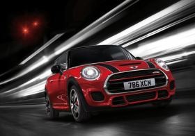 EV一辺倒の今、魅力的なガソリン車が続々登場している…特にBMW傘下「ミニJCW」が圧巻