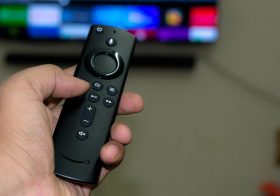 Amazonの「Fire TV Stick」が再起動を繰り返すときの対処方法、実は電力不足が原因かも？