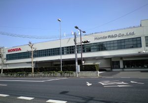 トヨタ、全車種併売強行で系列販売店同士がサバイバル戦突入u2026売れ筋 