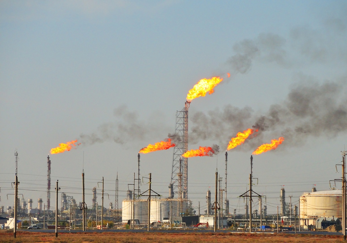 原油、世界的な供給不足・価格高騰に警戒…中東、新型コロナ拡大で巨大原油基地封鎖もの画像1
