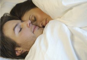 JKビジネス、どんな店が摘発される？添い寝カフェに現役JKはいるのか、潜入してみた