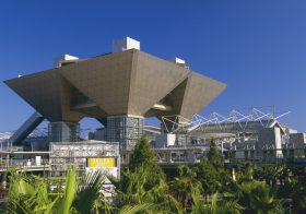 新型コロナ、イベント中止続出でフリーランスが死活問題…「仕事の9割がなくなった」