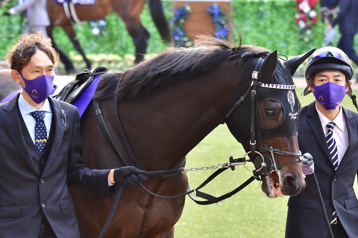 Jraは 全カット 天皇賞 春 G1 福永祐一初制覇も 放送事故 で口パク インタビュー 約10秒 棒立ち Nhkの律義さ 裏目 で悲しいハプニング Gj