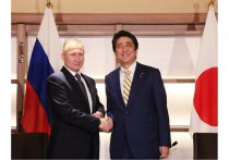 ガソリン価格、高騰の兆候…中東の地政学的リスク高まる、世界の「石油離れ」に拍車か