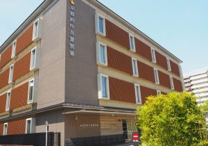 ALS嘱託殺人被告：京都府警、10年前の「遺体なき父親殺人」立証へ高いハードル