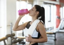 朝食にグラノーラはNG? 糖質過多+たんぱく質不足、老化が進む恐れも