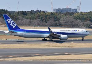 ANA、CAの私的SNS監視＆“取り調べ”の実態…同期の密告を強要、専門部署の存在