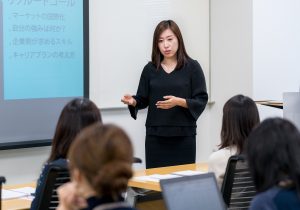 世界の常識＝「人材の再教育」をしない日本…経済成長の致命的な障害、諸外国との差拡大