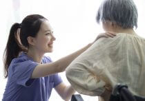 マルハン、パチンコ・麻雀・バカラなど楽しめるデイサービス施設オープン　「介護とギャンブルの融合」に反響