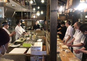 「塚田農場」のAPHD、営業制限をチャンスに変える…“コロナ後”見据え大量の職人育成、新業態店展開