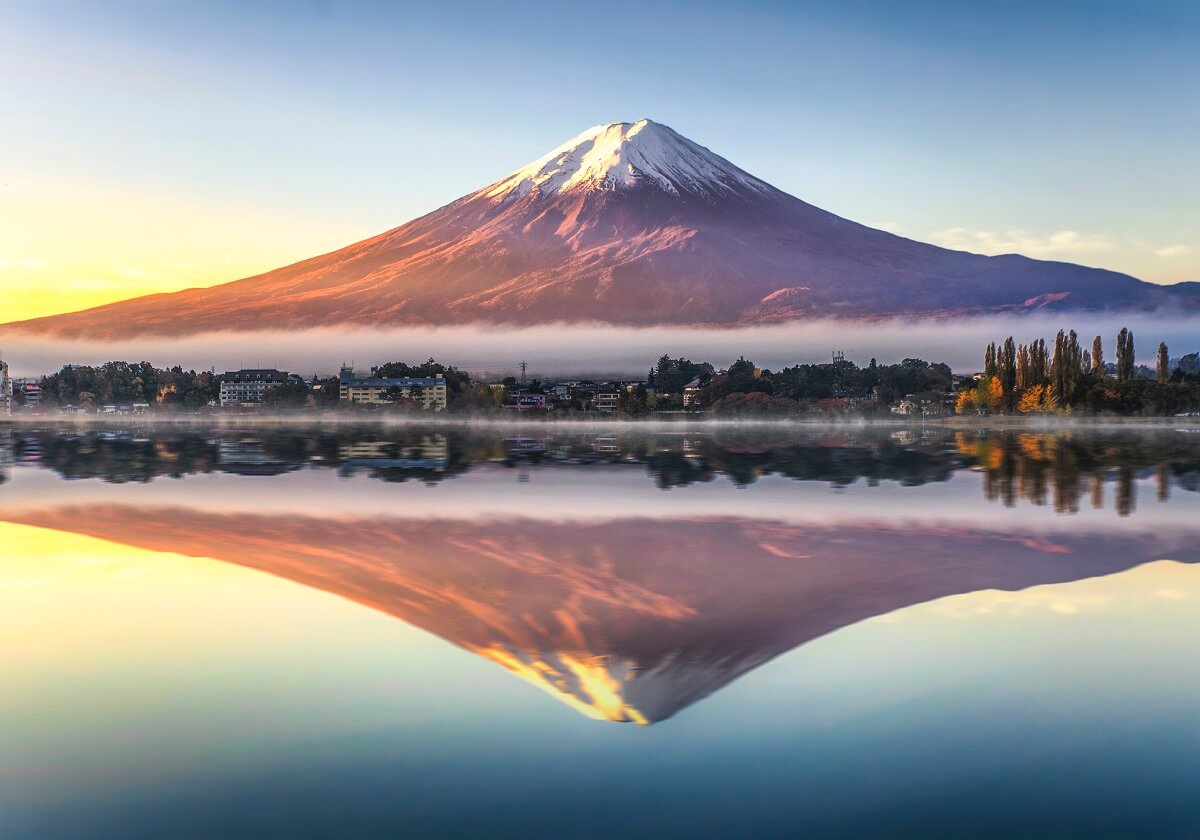 富士山・登山鉄道構想が頓挫の危機？地元・富士吉田市が反対、県と富士急の対立激化