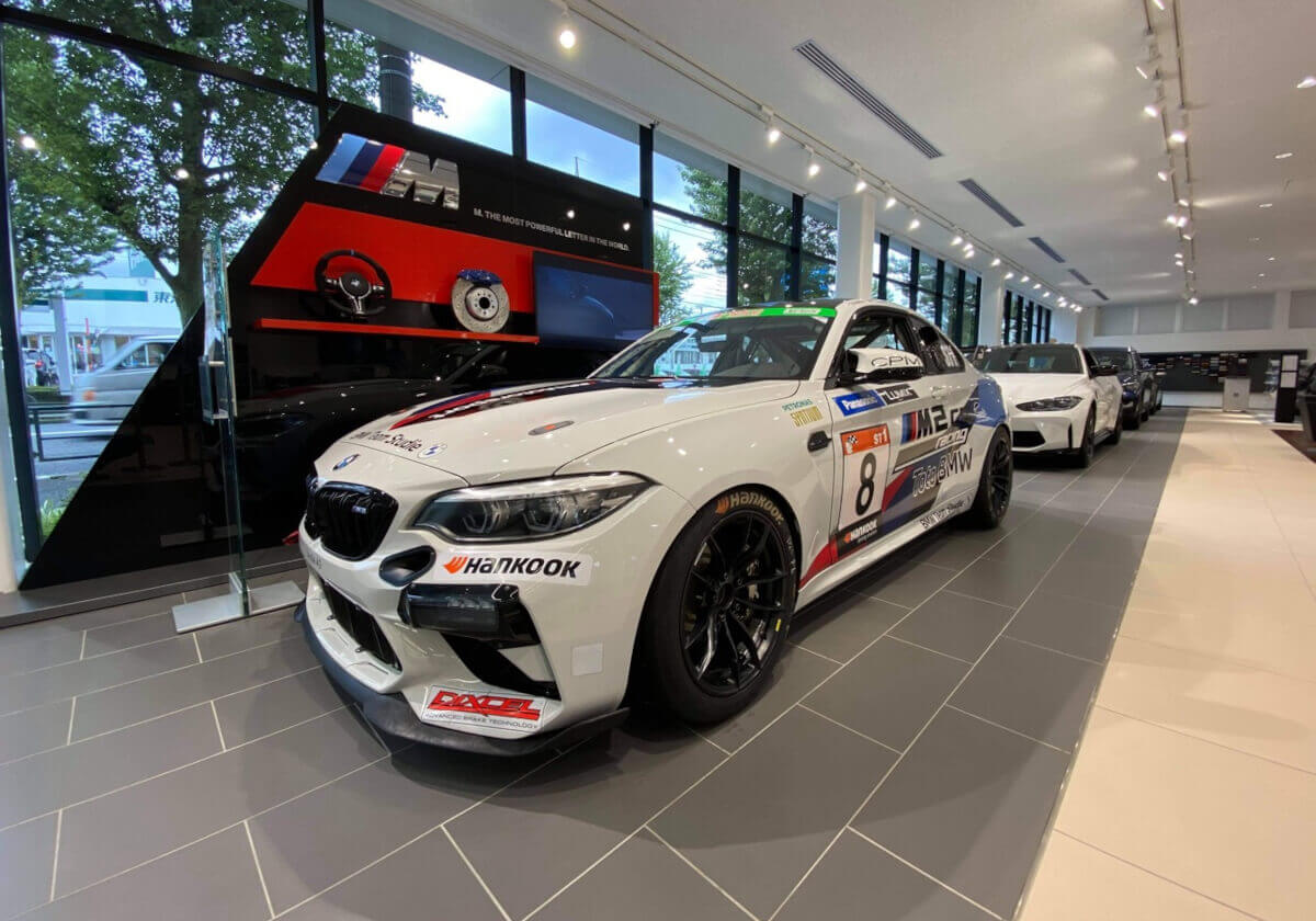 BMW販売店で本格的なレーシングマシンの購入が可能に…素人も容易にレース参戦できる？の画像1