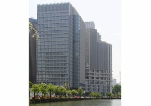 化学メーカー最大手の名門企業・三菱ケミカルHDが重視する「ゆでガエル理論」