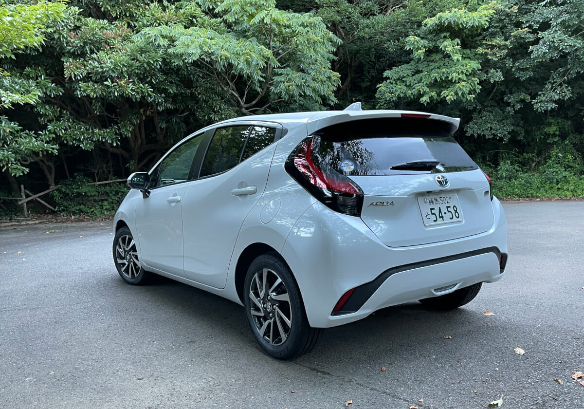 【完了】トヨタ・新型アクア、万人受け間違いなし…強烈な個性はないが、粗のない走り味の画像2