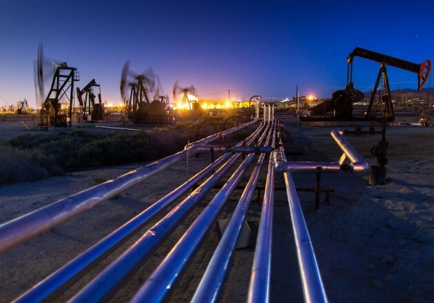 原油価格、今冬に高騰の兆候、米国ガソリン価格が最高値…脱炭素で中東へ依存増す