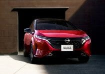 三菱自・新型「アウトランダー」、全方位的に進化…あらゆる路面で軽快な走り味