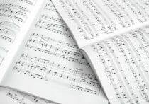 オーケストラの指揮者、登場ルートは2つある？観客が知らない奏者のプロの技