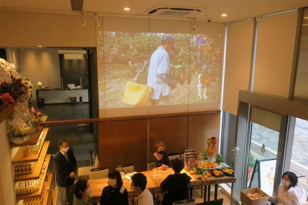 パフェ2千円でも人気殺到…観音山フルーツパーラー、創業百年の果物農家の挑戦の画像1