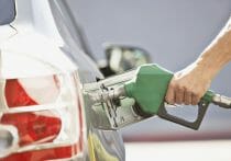 JAF、ガソリン高騰で政府に抗議…税制の「不可解な仕組み」解消を要望