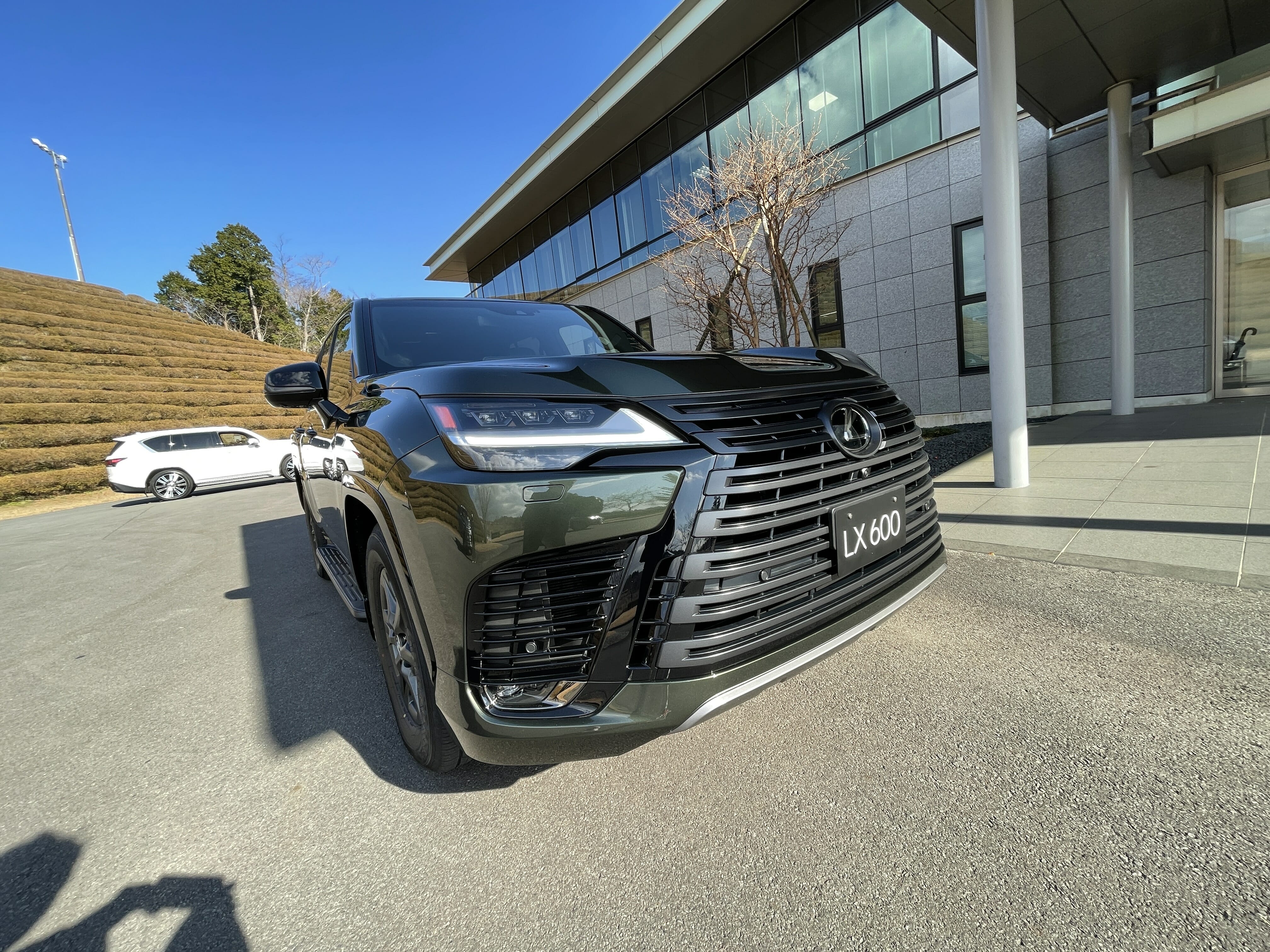 新型レクサスLX、アーバンSUVとして進化…都会を走るユーザー爆増の予感の画像2