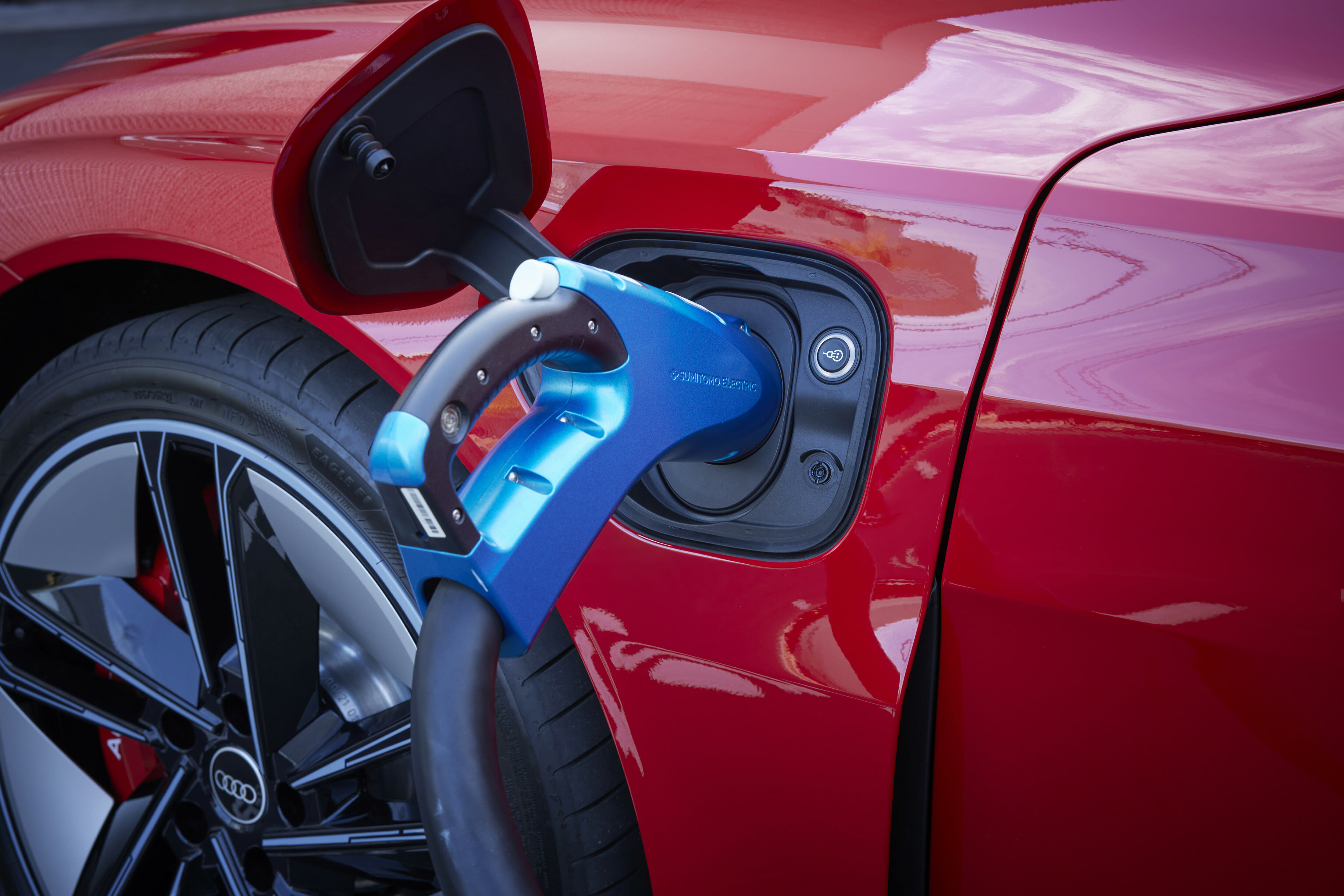 アウディ、電動化時代へ準備万端…RS e-tronGTが驚異的な航続可能距離の画像6