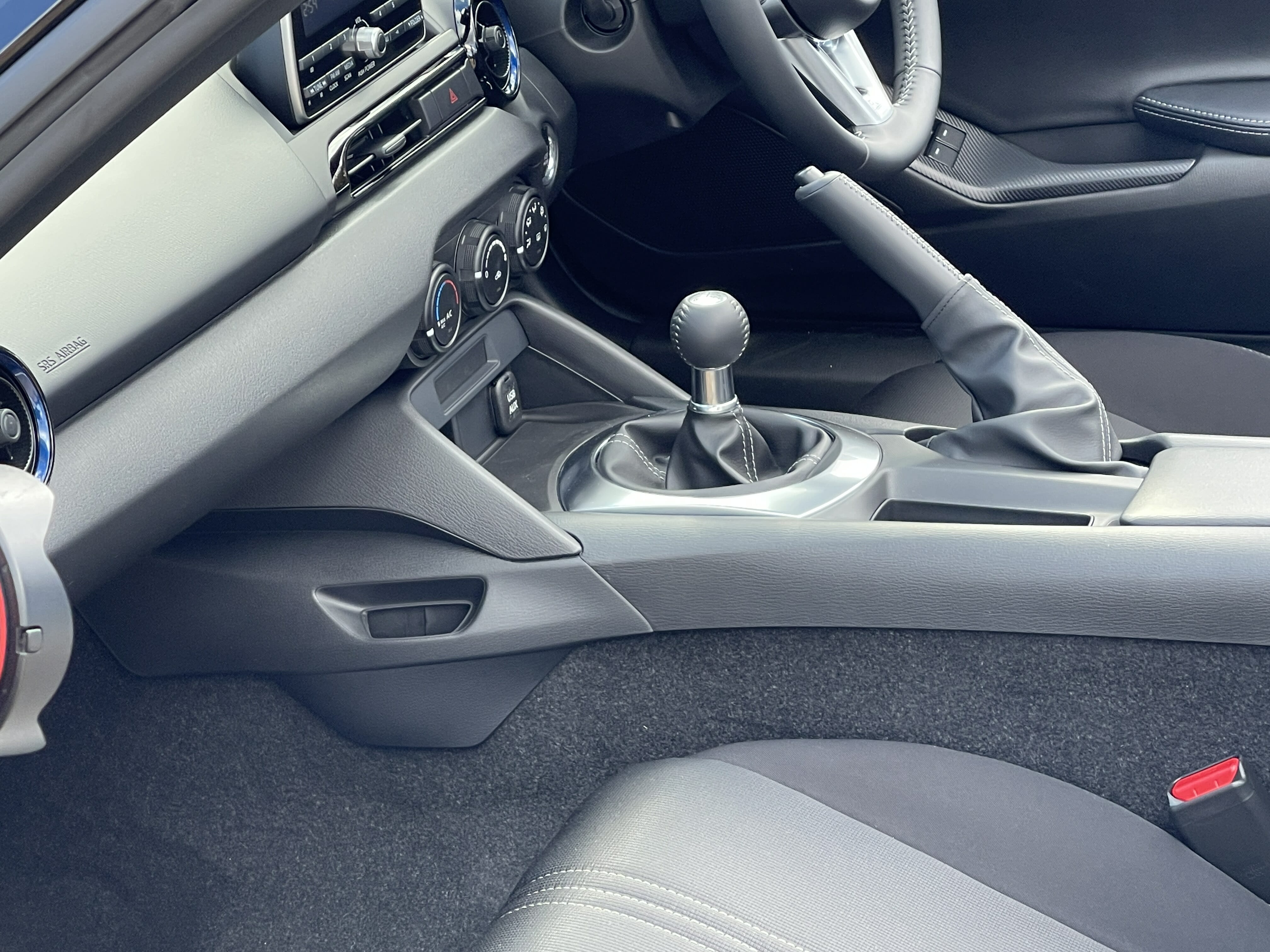 マツダ・ロードスター、軽量化で類稀なフットワーク獲得…増量せず走りの質は向上の画像3