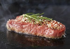 EUで輸入禁止のホルモン剤残留・米国産牛豚肉、日本で禁止されていない根深い理由