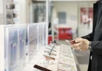 年10万円超の負担料金削減も…携帯ショップで購入・契約したほうがお得になるケース？