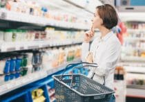 茶系ペットボトル飲料、なぜ年々増量化?600ml超も