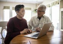 つみたてNISA、ロシア・ウクライナ戦争で暴落…すぐに売って損切りすべき？