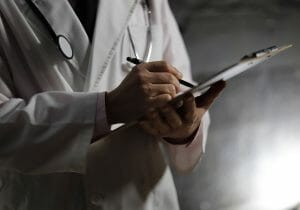 精神科医と患者の「転移性恋愛」の危険性…精神分析の副作用