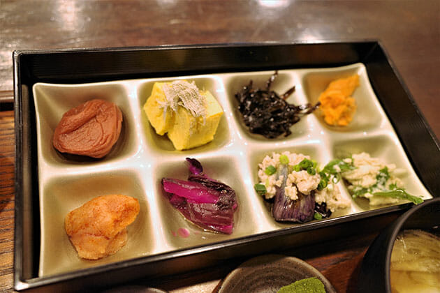 僧侶が悩みを聞いてくれる「寺カフェ代官山」で写経体験に挑戦してみたの画像6