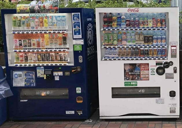 縮小する自販機市場でコカ・コーラを猛追するサントリー…次の一手は？ | ビジネスジャーナル