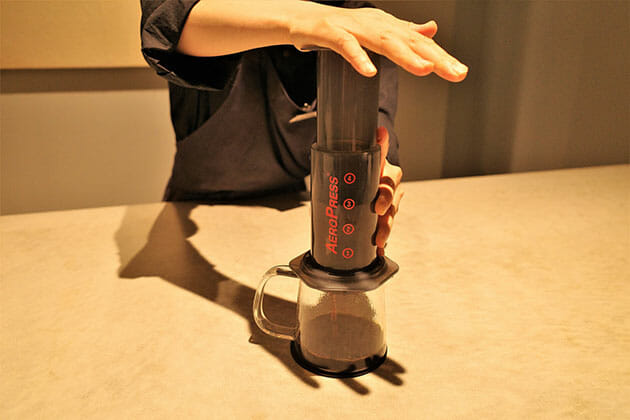 コーヒー豆をゴリゴリ挽いて究極の1杯を抽出…OGAWA COFFEE LABORATORYが驚きの世界の画像9