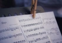 音大の指揮科は、一般人には理解不能な世界？珍妙な指示が飛び、奇妙な光景広がる