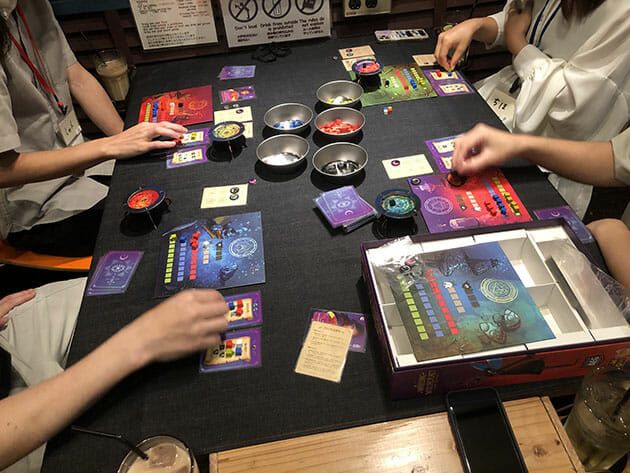 孤独なおじさんの癒やしで流行？ボードゲームカフェの相席イベントに潜入してみたの画像7