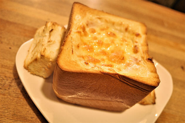 『孤独のグルメ』五郎さんも食べた純喫茶デンのコーヒーフロート＆グラパンに衝撃の画像5