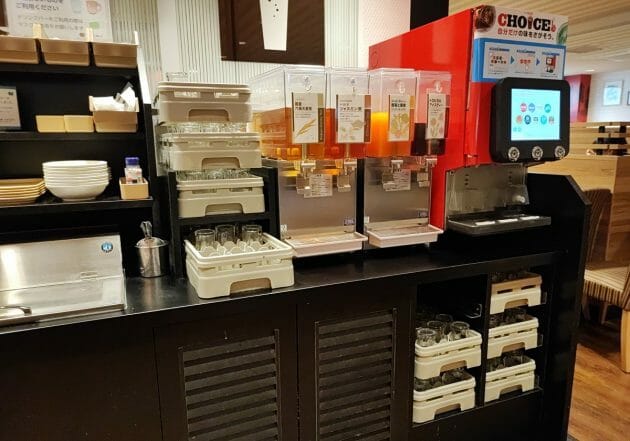 昼時にドリンクバーが空…ガスト閉店ラッシュの理由「選ばれる価値が希薄」との課題