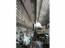 乗客を10時間閉じ込め…JR西日本、過去の教訓を活かせず失態を繰り返す本質的理由