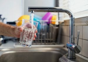 東京、水道水からPFAS検出、多摩住民の血中濃度高く…横田基地と関連で水質汚染か