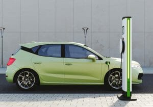 テスラ、走行中の発火事故に沈黙貫く…EV、少しの損傷で修理不可能→全損は本当か